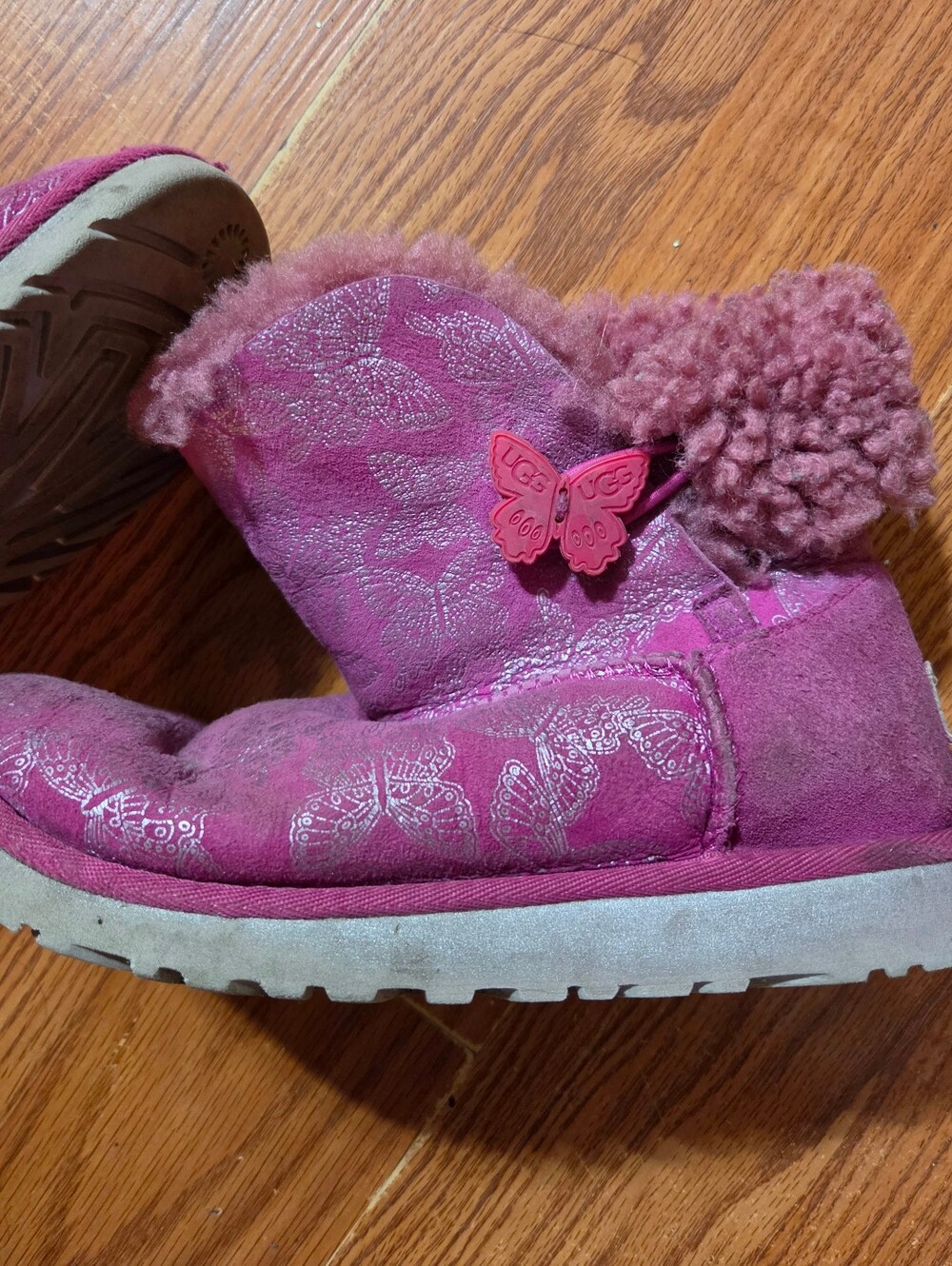 Pink ugg Boots - Picture 4 of 10